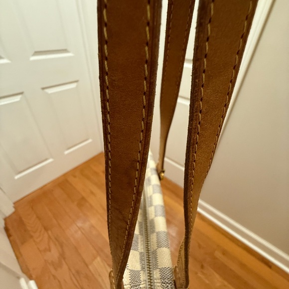 Louis Vuitton Damier Azur Totally PM - Picture 8 of 12